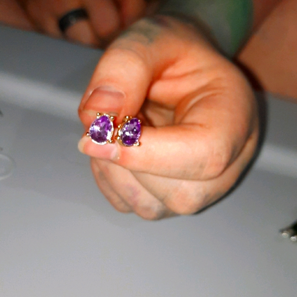 Gold/light purple earrings